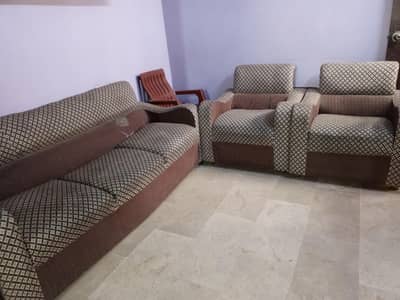 5 seater sofa set 10/9 condition urgent sell