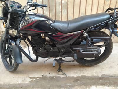 Suzuki 150 gr black colour