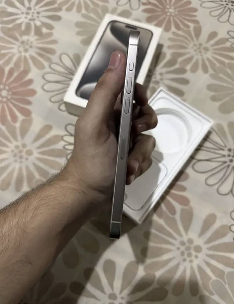Iphone 15 pro max 1