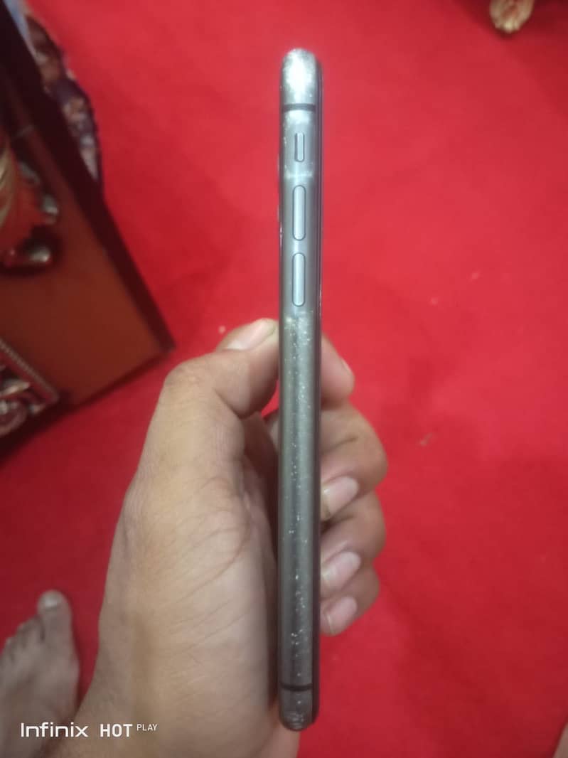 Apple iPhone 11 1