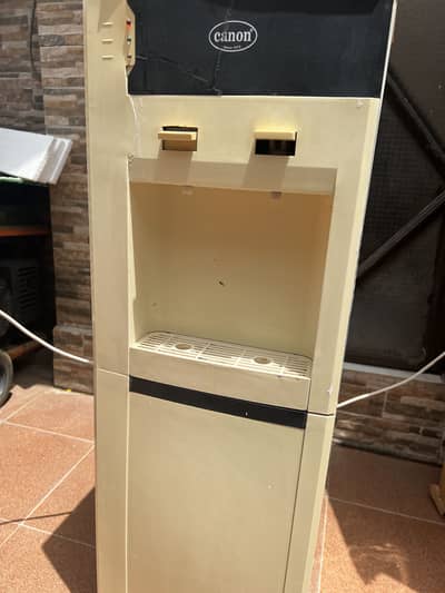 Water Dispenser