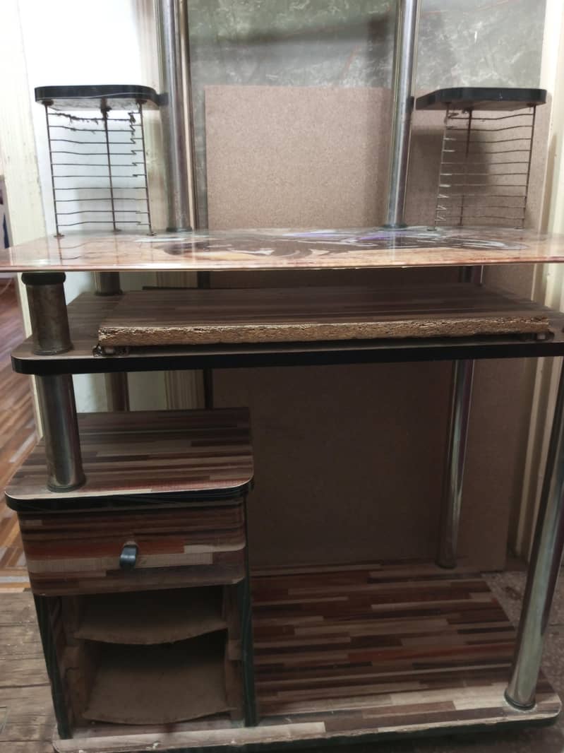 Glass-top computer table 1