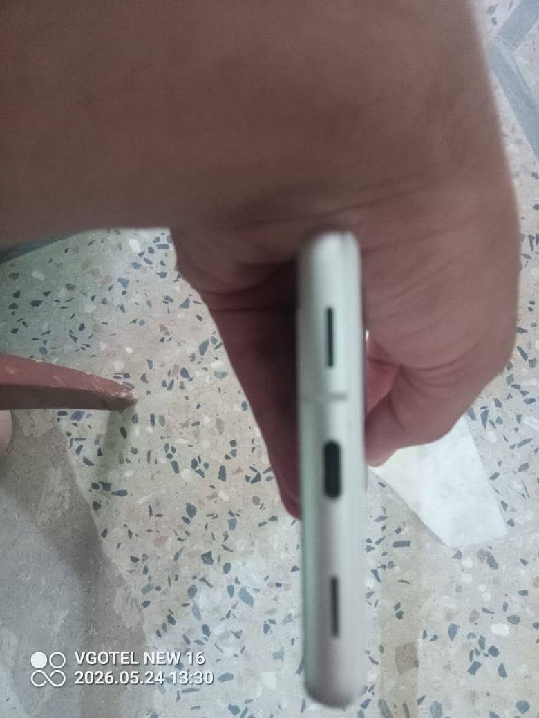 Google Pixel 7a 3