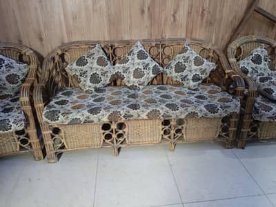 sofa set in cane  5 seater