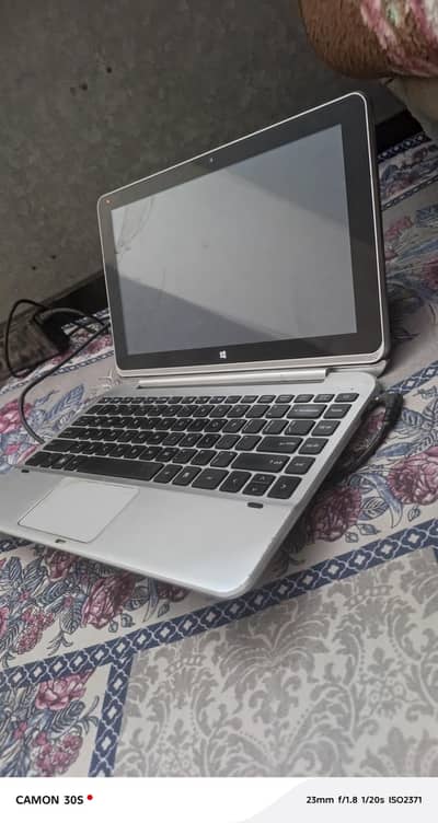 laptop Y11b model 4 ram