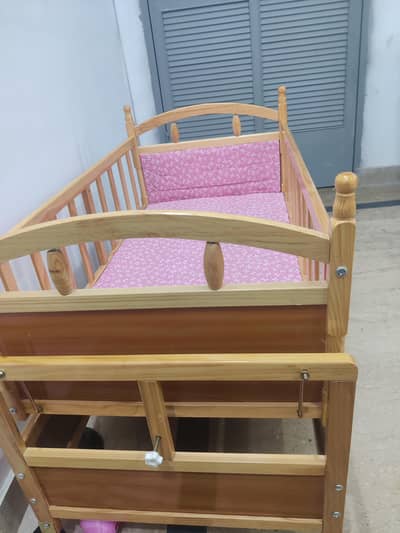 baby swinging cot