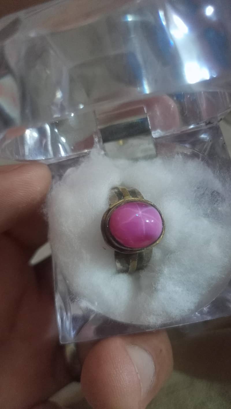 Ruby star ring 0