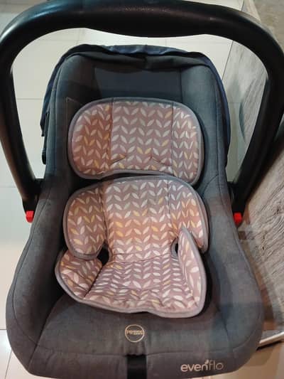 Car Seat/ Carry Cort= Carry Cot/ Kids Cot/ Baby Car Seat
