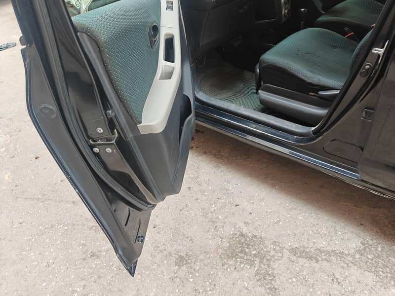 Vitz 1.3 7