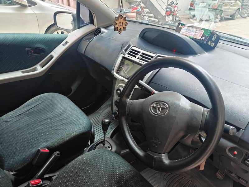 Vitz 1.3 12