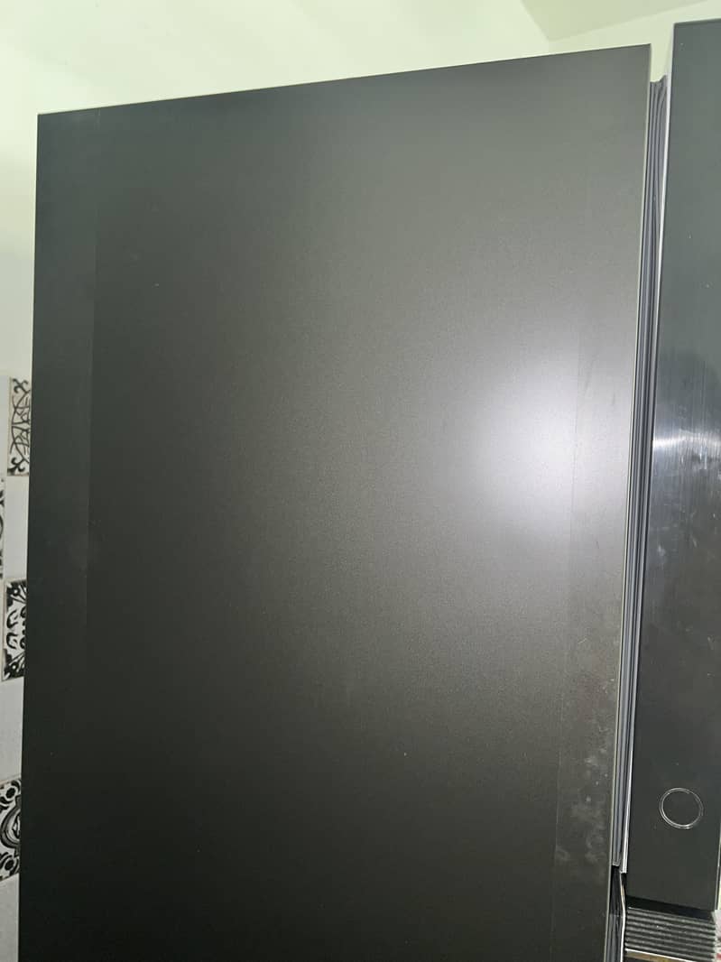 Refrigerator 8