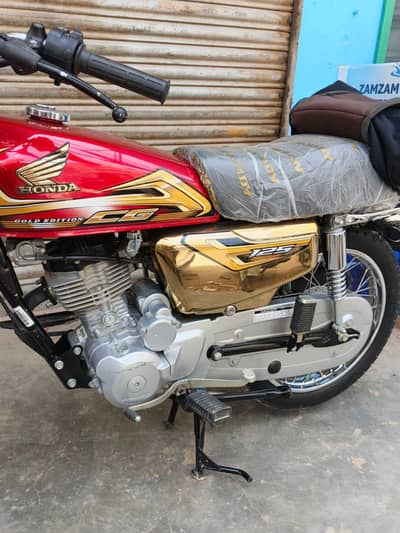 CG 125 self start special edition (03702231920) is number per contact