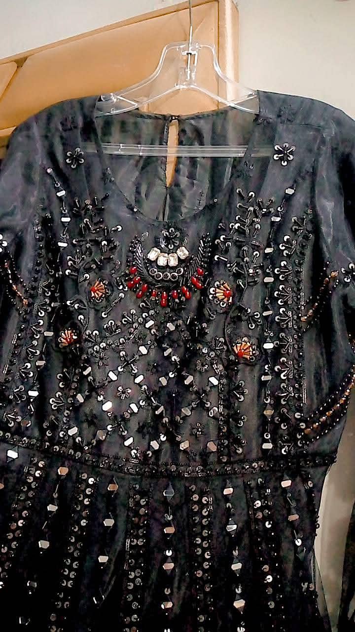 black maxi 0