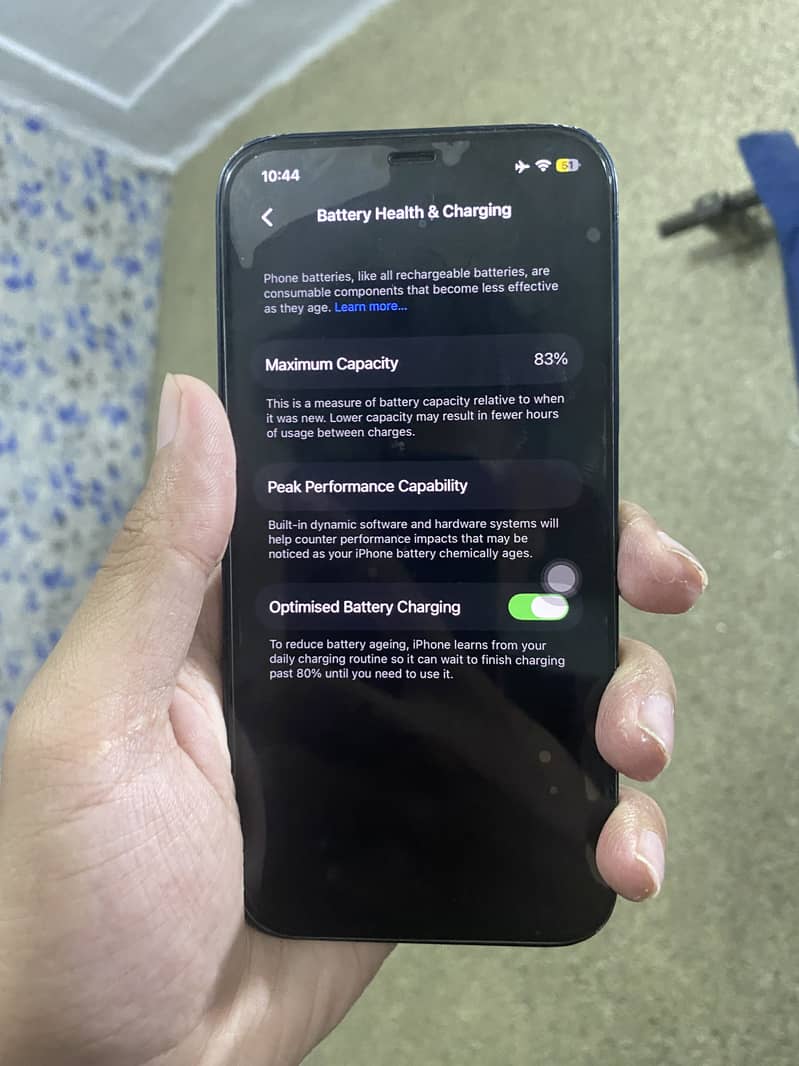 iPhone 12 4