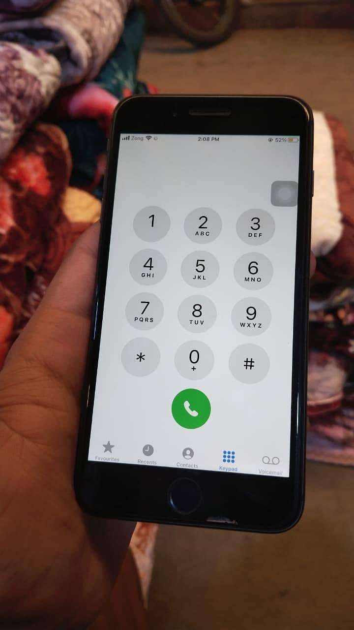 Apple iPhone 8 Plus 3