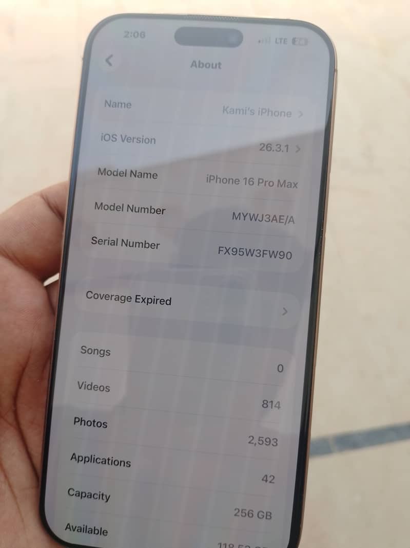 Apple iPhone 16 Pro Max 2