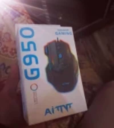Rgb mouse with 8000 DPI