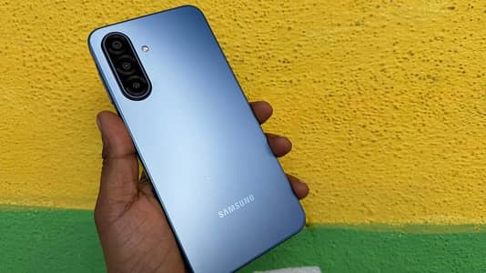 Samsung Galaxy A 17 12/256GB - Flagship Beast