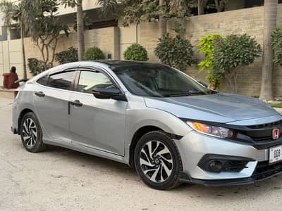 Honda civic 2017 UG  sunroof almost original Engine suspension 100%