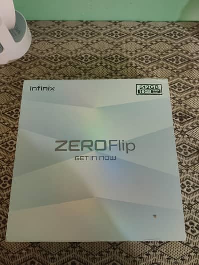 Infinix Zero Flip 5G 8/512 Warranty till 24/09/2026