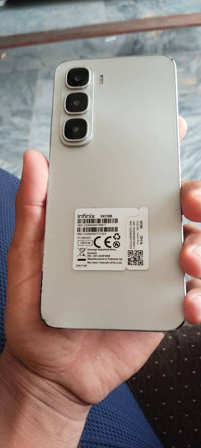 inifinx hot 60i 6+2.128 gb 9 month warranty