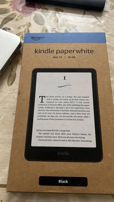 Amazon Kindle, 12 Gen 16gb box packed