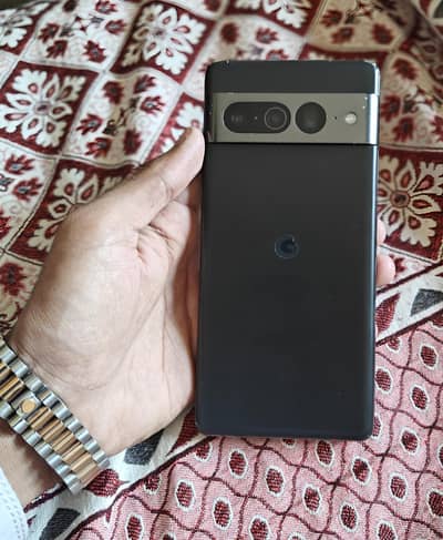 Google pixel 7 pro (Camera king)