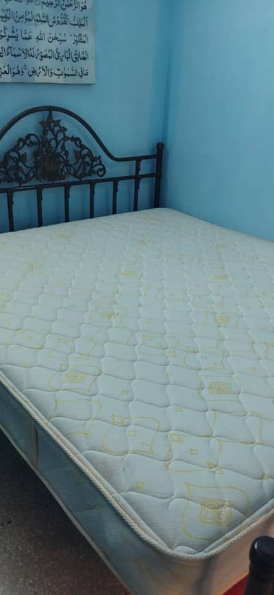 Master Celeste spring foam, slightly used