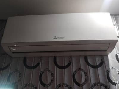 1Ton invertor Mitsubishi split Ac 2020 model.