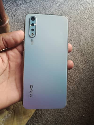 Vivo S1 8/256 gb