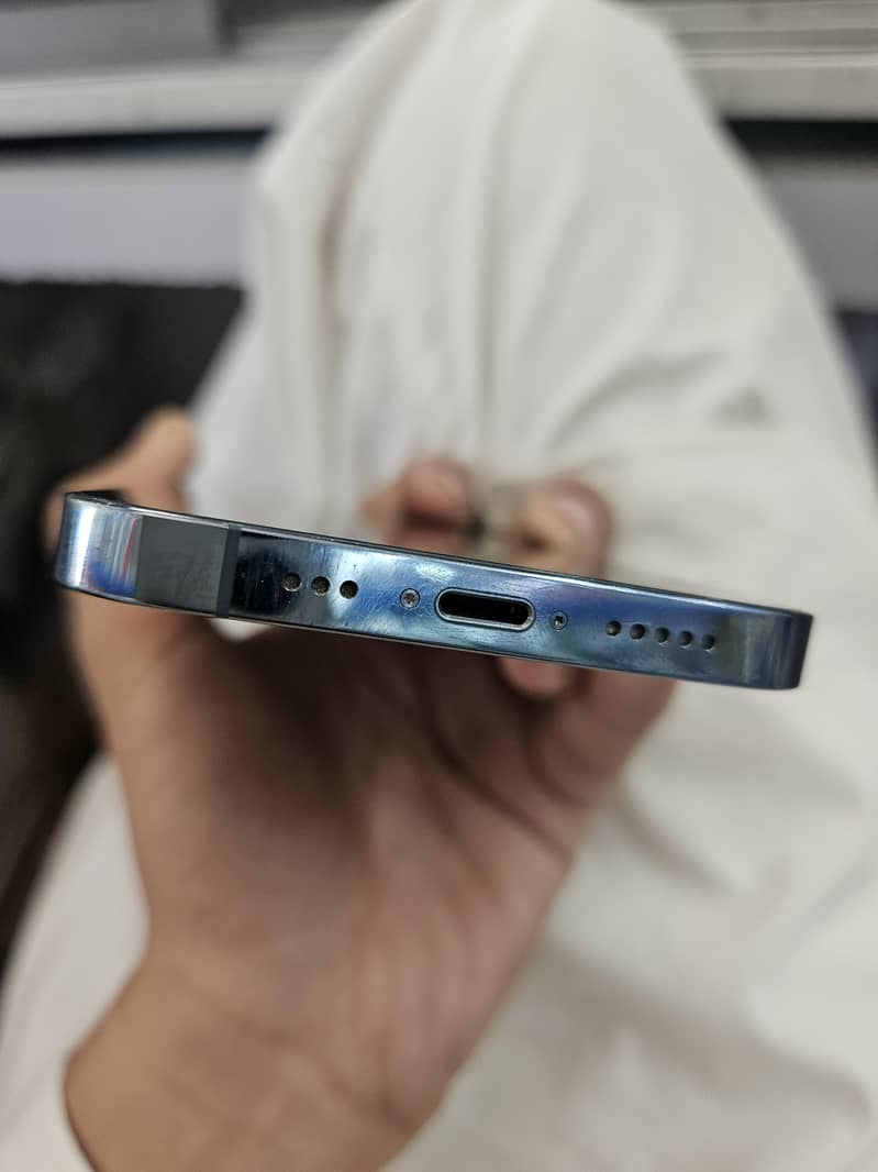 iphone 13pro 4