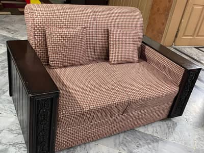7 Seater Sofa Set for sale in Good condition Sofa set for sale