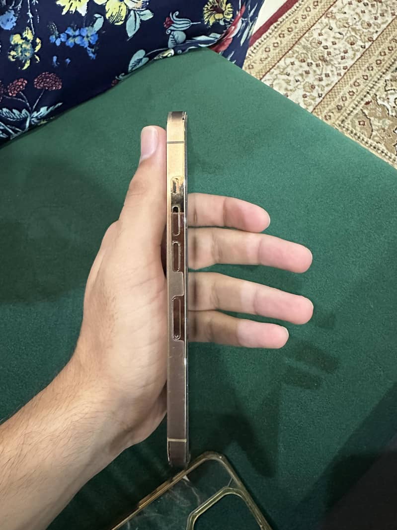 Iphone 13 Pro 4