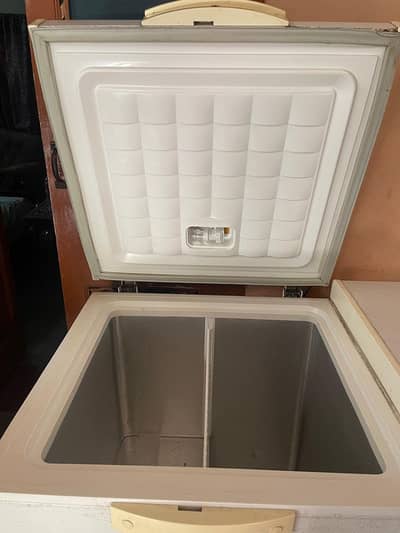 waves double door deep freezer