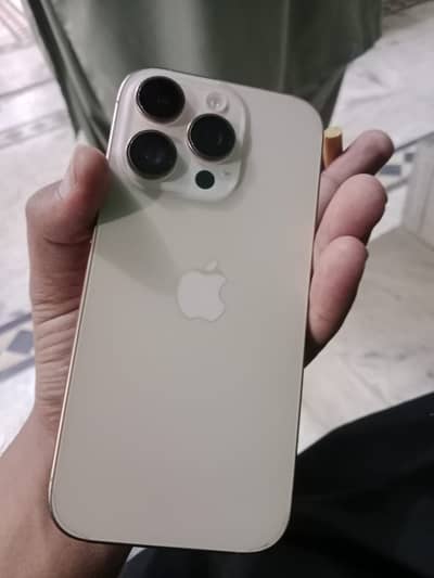 Apple iPhone 16 Pro