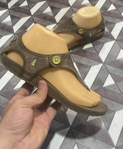 LeatherImported Orignal Women's Ahnu, Serena Sandal T-Strap UK Size 7