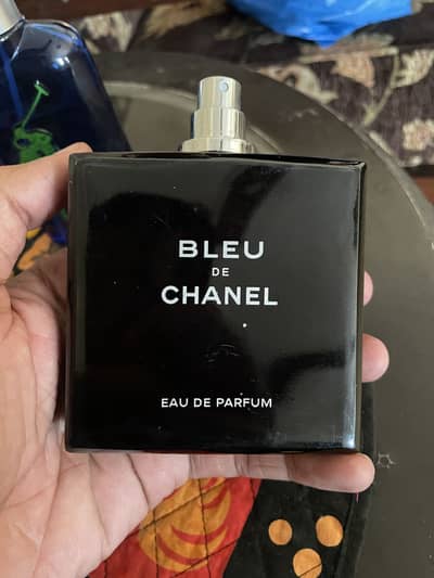 Luxury perfumes for sale in best price