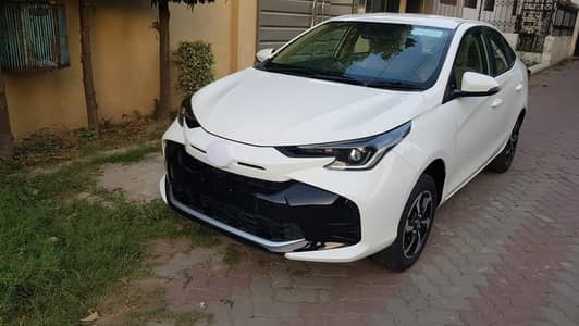 TOYOTA YARIS 1.3 CVTi ALLOY RIMs MODEL INVOICE 17.11. 2025 URGENT SALE