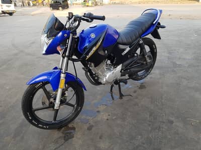 yamaha YBR 2020 blue color for sale