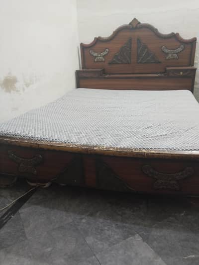 WOODEN BED FOR SALE