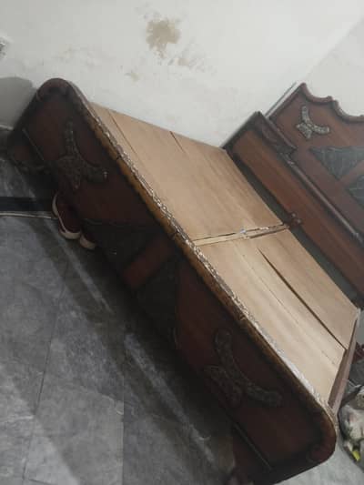 WOODEN BED FOR SALE