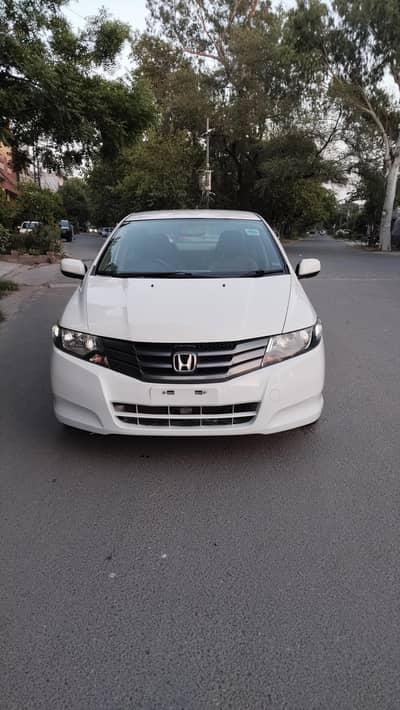 Honda city Ivtec 2014 Manual perfect original condition
