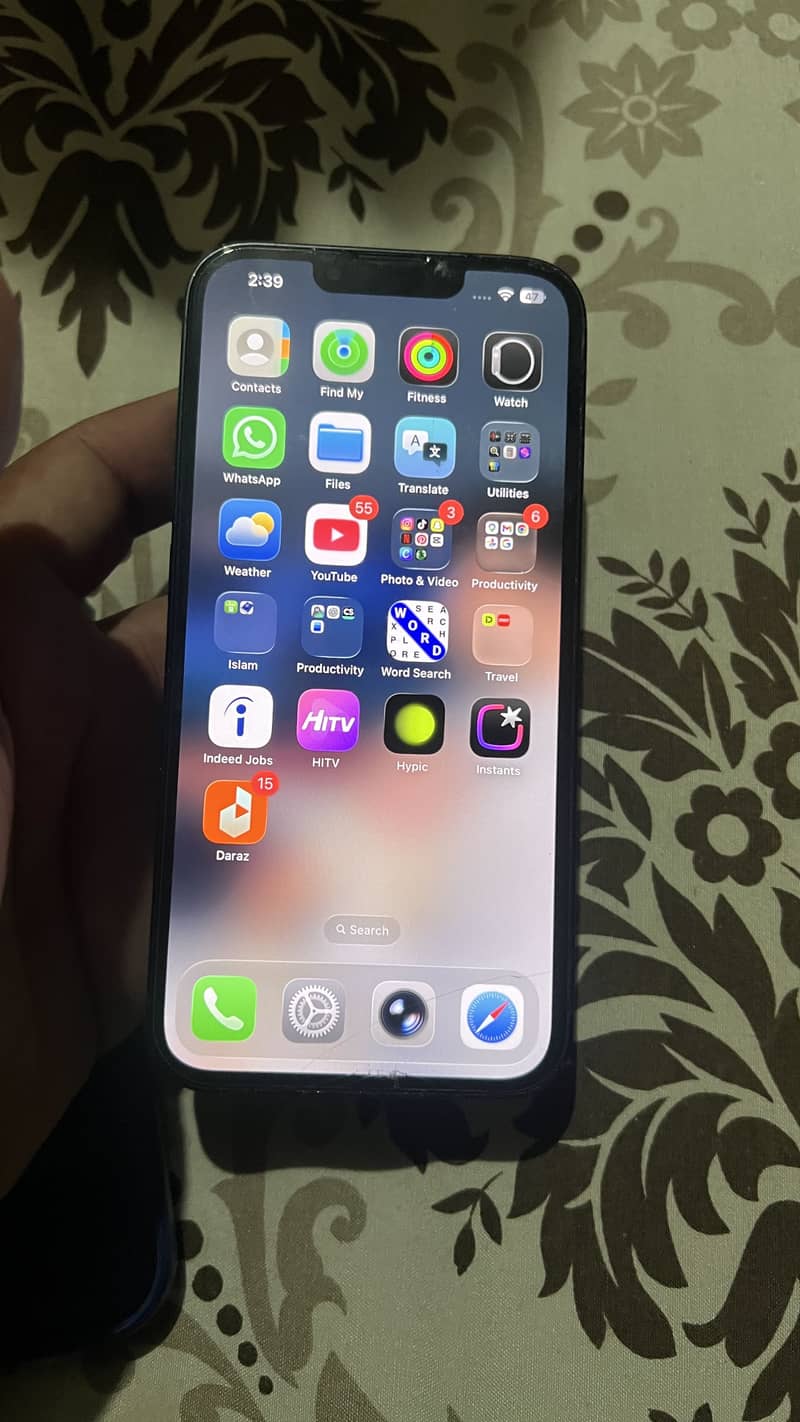 iPhone 13 6