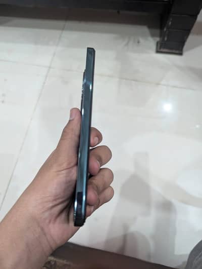 OPPO Reno12 F