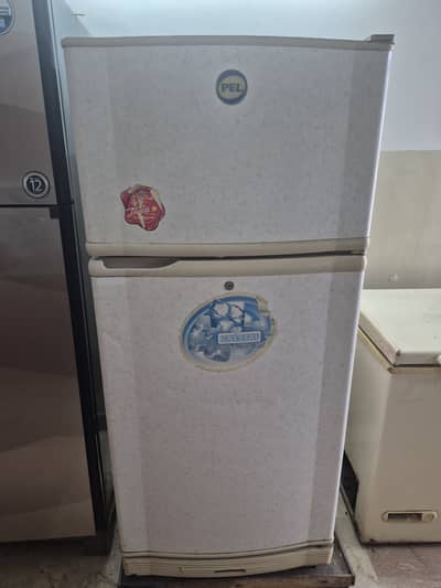 Large refrigerator 5 feet height working fine ,26 inch wide g9 islama
