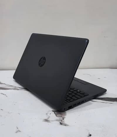 HP Gaming Graphics card Laptop - 8GB Ram / 256GB NVME SSD  15' display