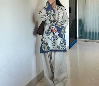 Ethic Dress preloveed Original price 10k  Selling 8k
