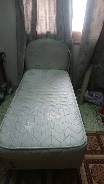Kids Bed  1-5 year,  6 inch Mattress, with Wheels