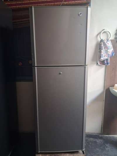 Pel Refregerator sale in Good condition Model. 02550-RFPCPLF022204J18