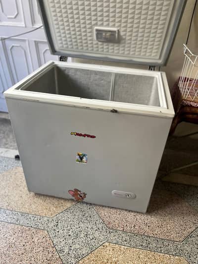 defreezer in good condition